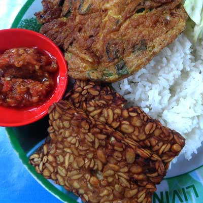 Nasi Tempe Telur Warung Makan Sekar Gambar 2