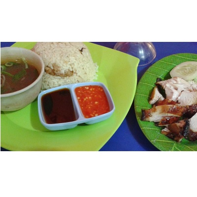 Nasi Ayam Rendang Lalapan Rempah Asia Gambar 1