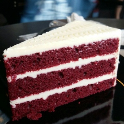 Scarlet Velvet Cake Starbucks Gambar 1